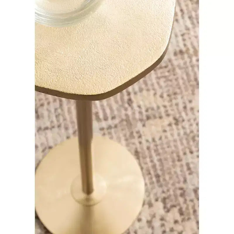 Kate and Laurel Pianka Round Drink Table