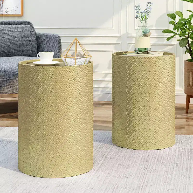 Okak Modern Round End Table with Hammer Marks Cylindrical Side Table with Groove Design Couch Table for Living Room Bedroom Set of 2